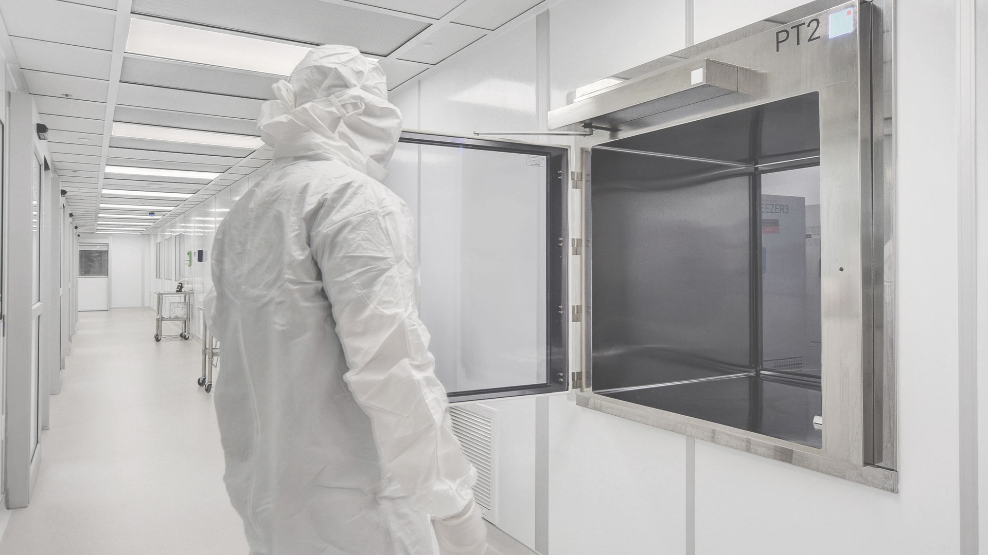 Clean Room Suppliers Clean room by Allied Cleanrooms - USP 797, and ISO 4, ISO 5, ISO 6, ISO 7, and IS0 8, cGMP cleanroom manufacturing, soft wall cleanrooms FED-STD-209E and ISO 14644-1, control contamination