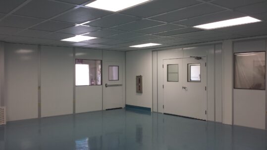 Clean room by Allied Cleanrooms - USP 797, and ISO 4, ISO 5, ISO 6, ISO 7, and IS0 8, cGMP cleanroom manufacturing