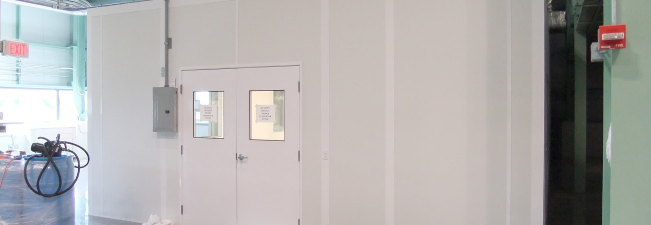 Clean room by Allied Cleanrooms - USP 797, and ISO 4, ISO 5, ISO 6, ISO 7, and IS0 8, cGMP cleanroom manufacturing