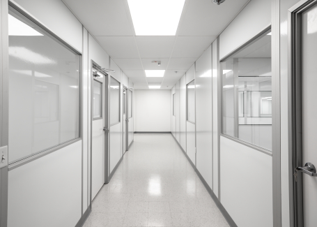 Modular cleanroom hallway built by Allied Cleanrooms, designed for easy maintenance and regular cleanroom cleaning.