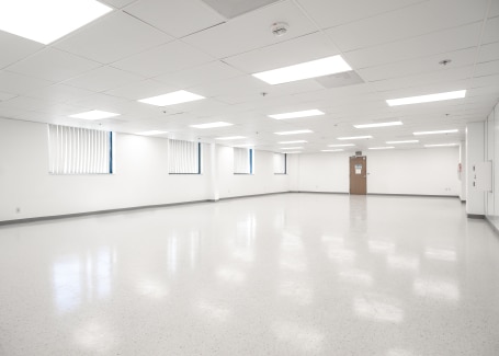 Clean room by Allied Cleanrooms - USP 797, and ISO 4, ISO 5, ISO 6, ISO 7, and IS0 8, cGMP cleanroom manufacturing, soft wall cleanrooms