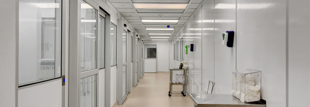 Clean room by Allied Cleanrooms - USP 797, and ISO 4, ISO 5, ISO 6, ISO 7, and IS0 8, cGMP cleanroom manufacturing