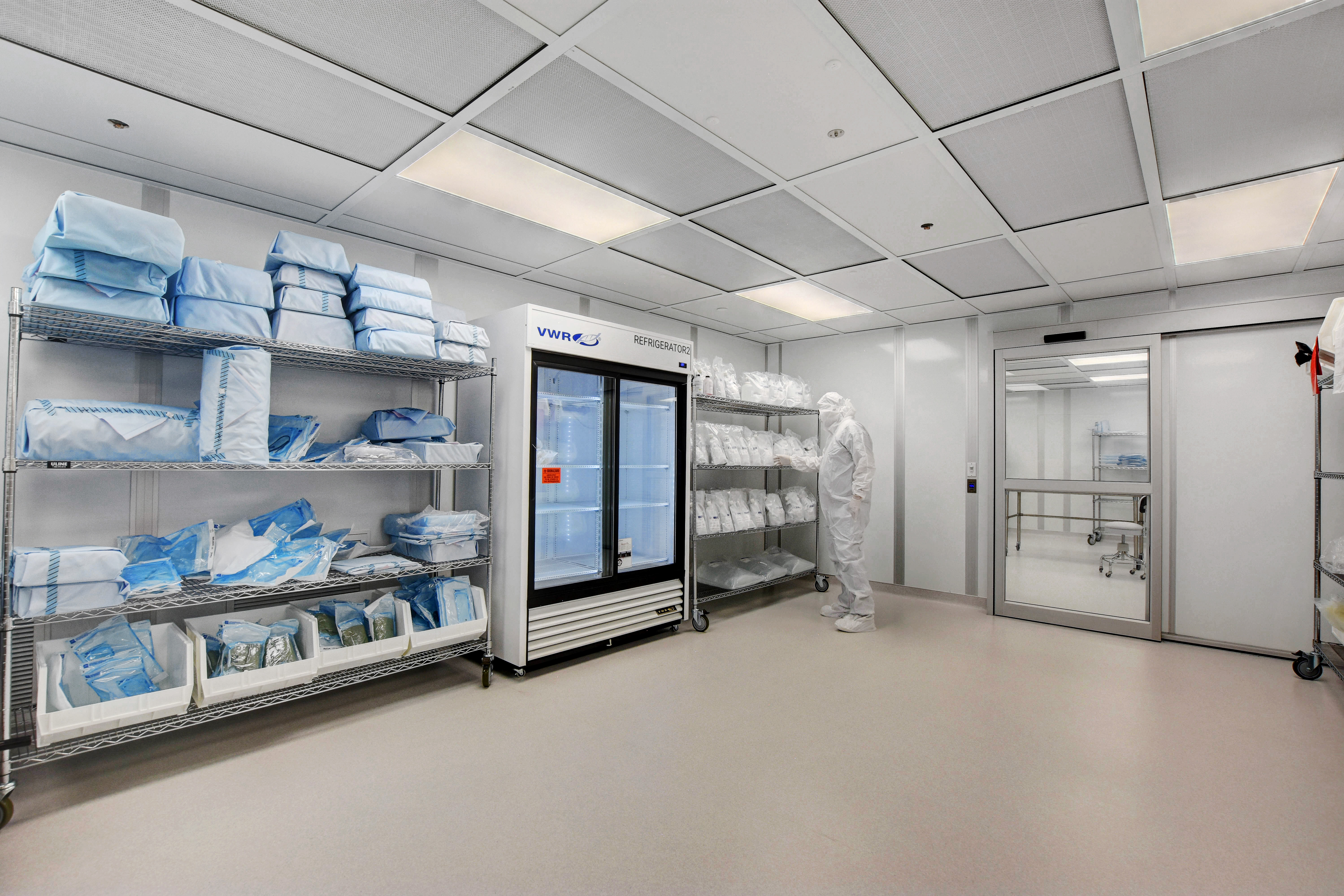 Clean room by Allied Cleanrooms - USP 797, and ISO 4, ISO 5, ISO 6, ISO 7, and IS0 8, cGMP cleanroom manufacturing, soft wall cleanrooms FED-STD-209E and ISO 14644-1, control contamination