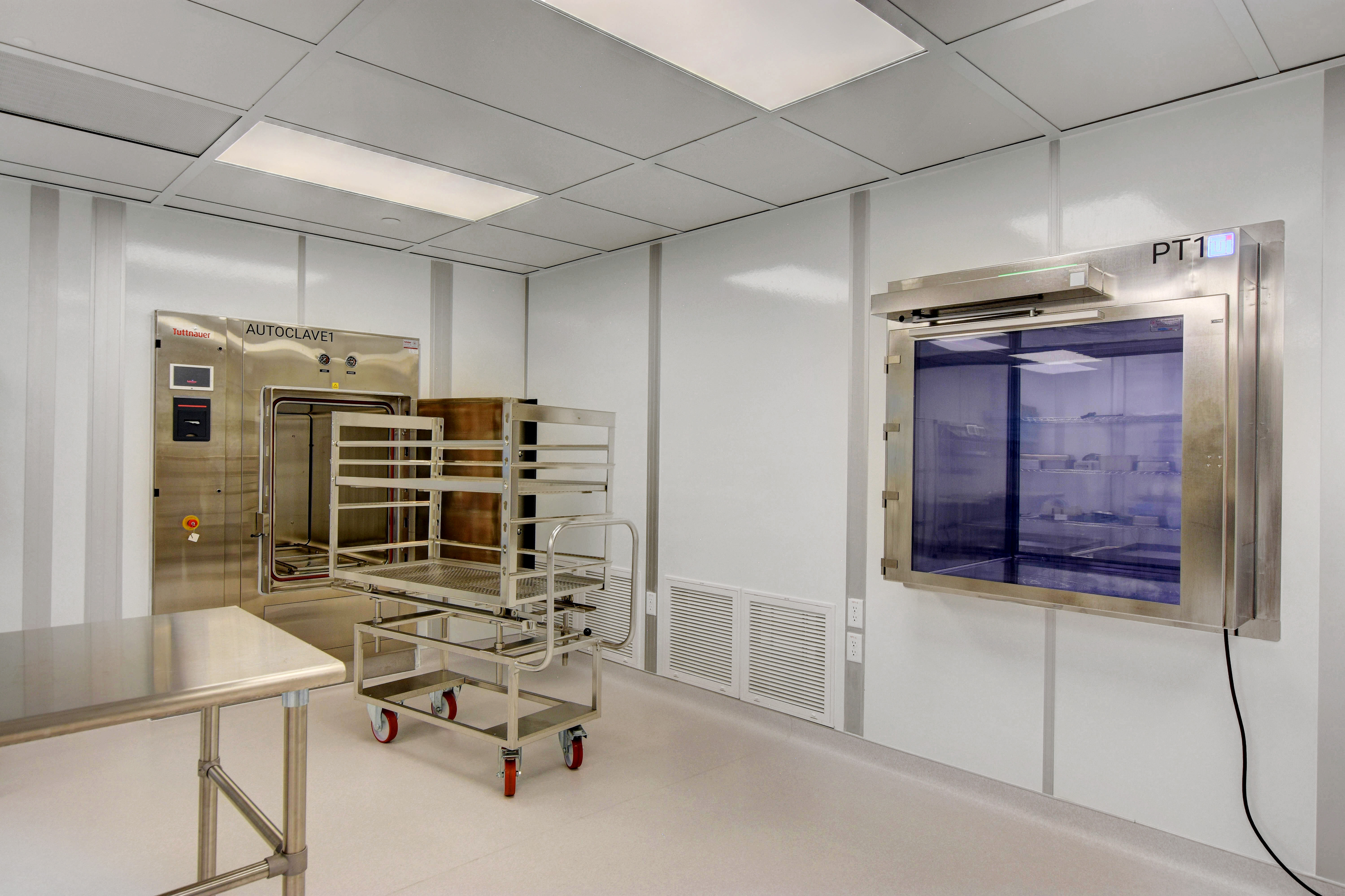 Clean room by Allied Cleanrooms - USP 797, and ISO 4, ISO 5, ISO 6, ISO 7, and IS0 8, cGMP cleanroom manufacturing, soft wall cleanrooms FED-STD-209E and ISO 14644-1, control contamination