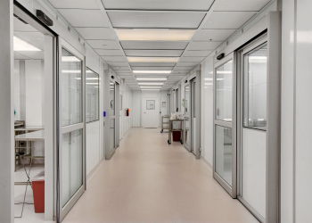 Clean room by Allied Cleanrooms - USP 797, and ISO 4, ISO 5, ISO 6, ISO 7, and IS0 8, cGMP cleanroom manufacturing, soft wall cleanrooms FED-STD-209E and ISO 14644-1, control contamination