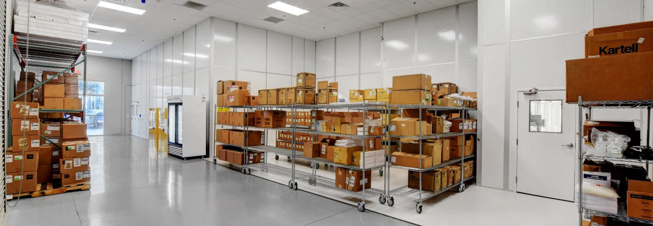 Clean room by Allied Cleanrooms - USP 797, and ISO 4, ISO 5, ISO 6, ISO 7, and IS0 8, cGMP cleanroom manufacturing, soft wall cleanrooms FED-STD-209E and ISO 14644-1, control contamination