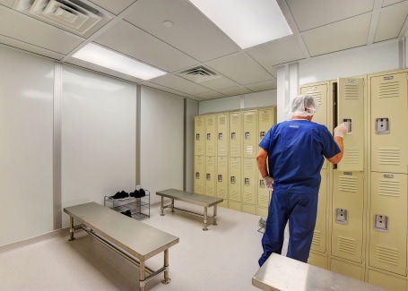 Clean room by Allied Cleanrooms - USP 797, and ISO 4, ISO 5, ISO 6, ISO 7, and IS0 8, cGMP cleanroom manufacturing, soft wall cleanrooms FED-STD-209E and ISO 14644-1, control contamination