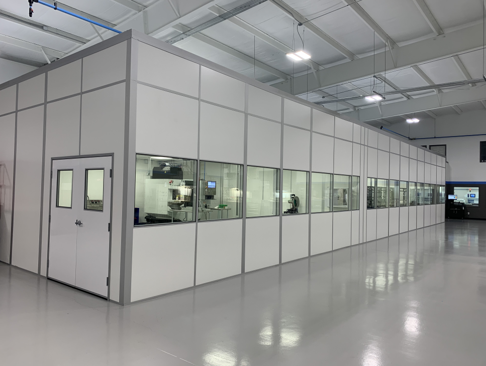 A modular ISO-compliant cleanroom application.