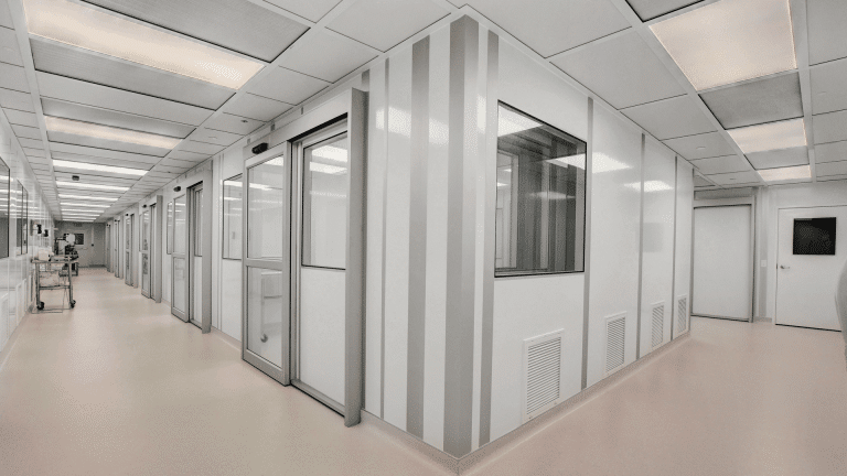 ISO 7 | Class 100000 Cleanrooms: The Complete Guide