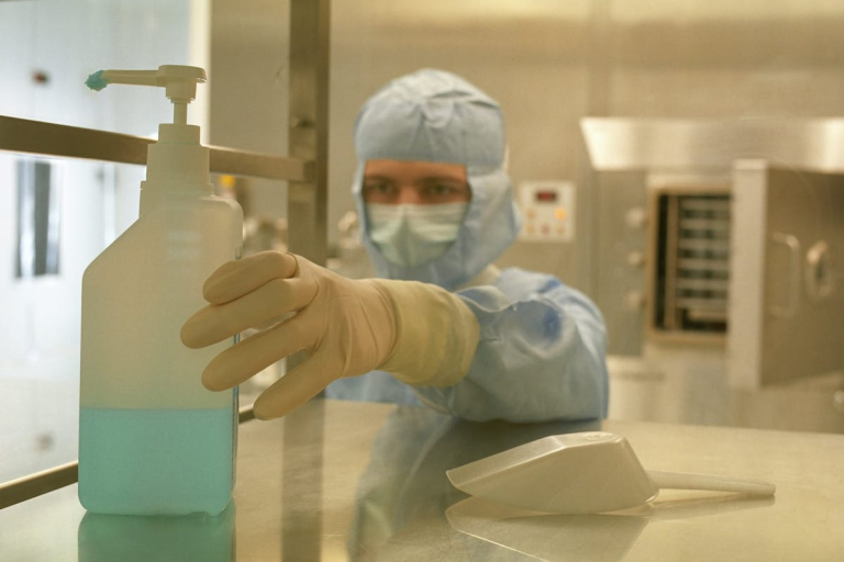 cleanroom gowning